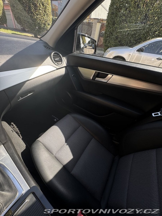 Mercedes-Benz C 2,1 W204 2011