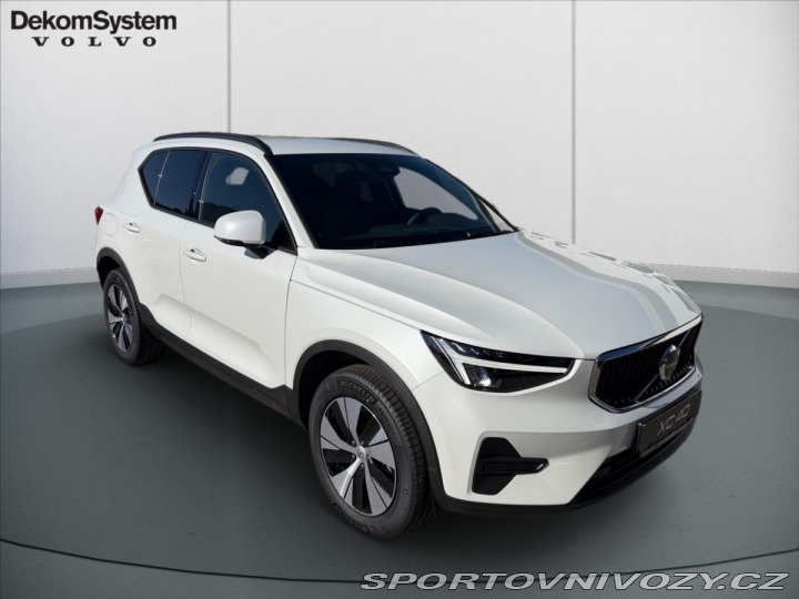 Volvo Ostatní modely XC40 2,0 XC40 B3 Core 8273 2026