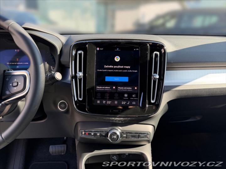 Volvo Ostatní modely XC40 2,0 XC40 B3 Core 8273 2026