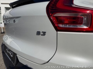 Volvo Ostatní modely XC40 2,0 XC40 B3 Core 8273 2026