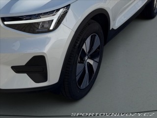 Volvo Ostatní modely XC40 2,0 XC40 B3 Core 8273 2026