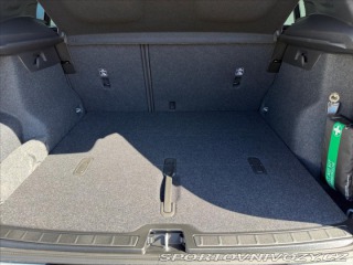 Volvo Ostatní modely XC40 2,0 XC40 B3 Core 8413 2026