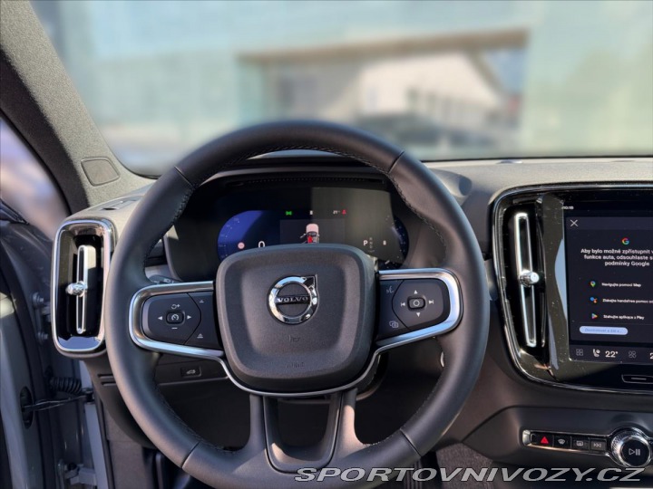Volvo Ostatní modely XC40 2,0 XC40 B3 Core 8438 2026