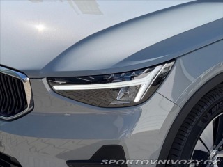 Volvo Ostatní modely XC40 2,0 XC40 B3 Core 8453 2026
