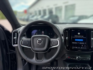 Volvo Ostatní modely XC40 2,0 XC40 B3 Core 8378 2026