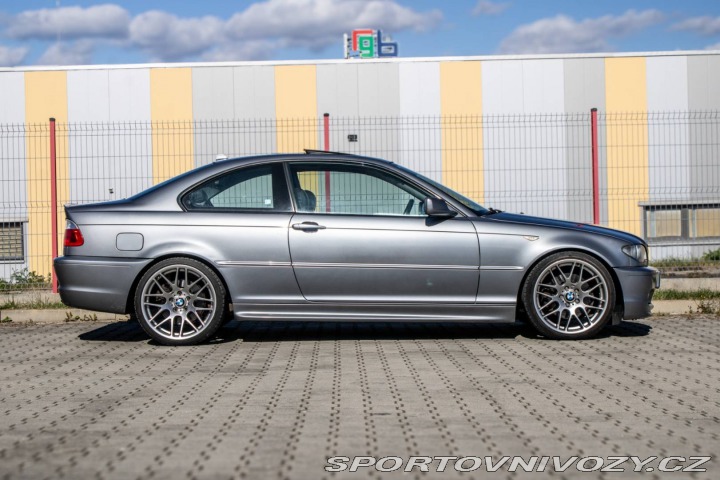 BMW 3 Coupé 330 Ci 2003 RWD 17 2003