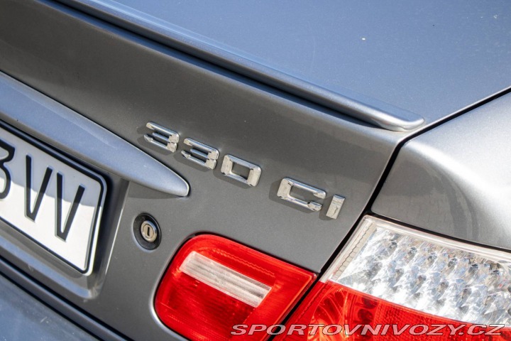 BMW 3 Coupé 330 Ci 2003 RWD 17 2003