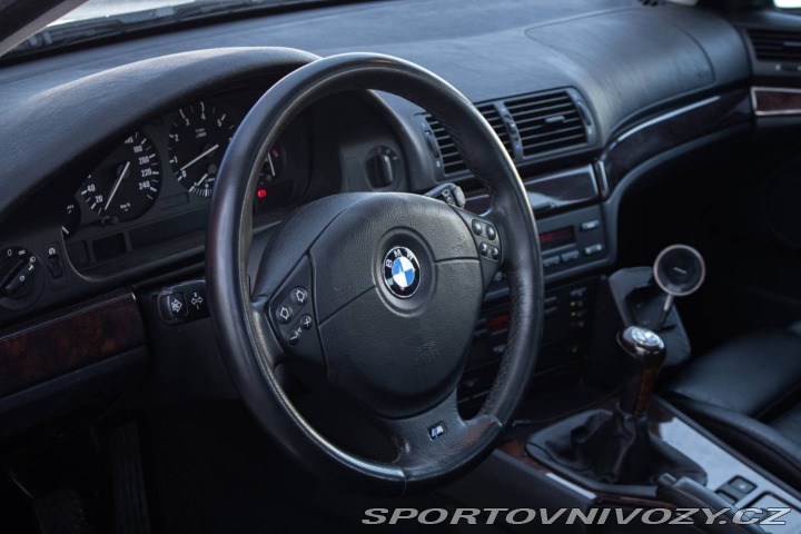 BMW 5 E39 540i / AJ NA SPLÁTKY 1999