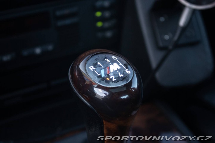 BMW 5 E39 540i / AJ NA SPLÁTKY 1999