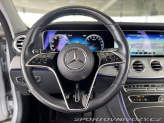 Mercedes-Benz E 300e 235kW*Webasto*Tažné* 2023