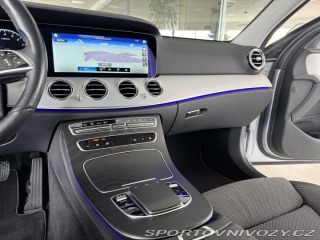Mercedes-Benz E 300e 235kW*Webasto*Tažné* 2023