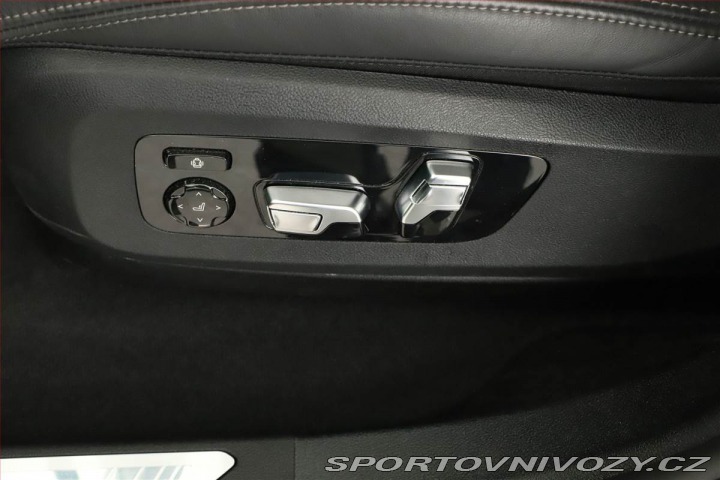 BMW X6 xDrive30d, M PAKET, VZDUC 2025