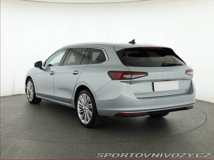 Škoda Superb 2.0 TSI 2024