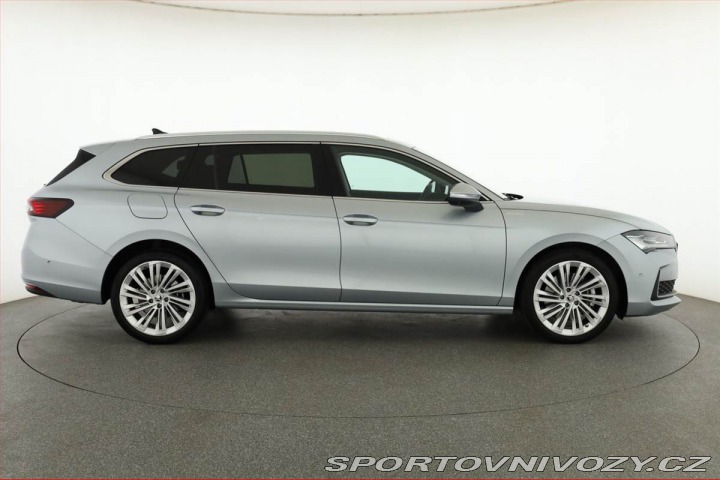 Škoda Superb 2.0 TSI 2024
