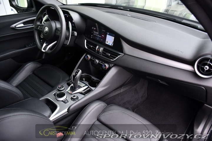 Alfa Romeo Giulia 2.0T 16V 206kW REZERVACE 2024