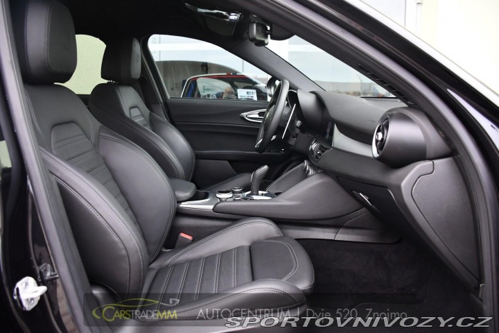 Alfa Romeo Giulia 2.0T 16V 206kW REZERVACE 2024