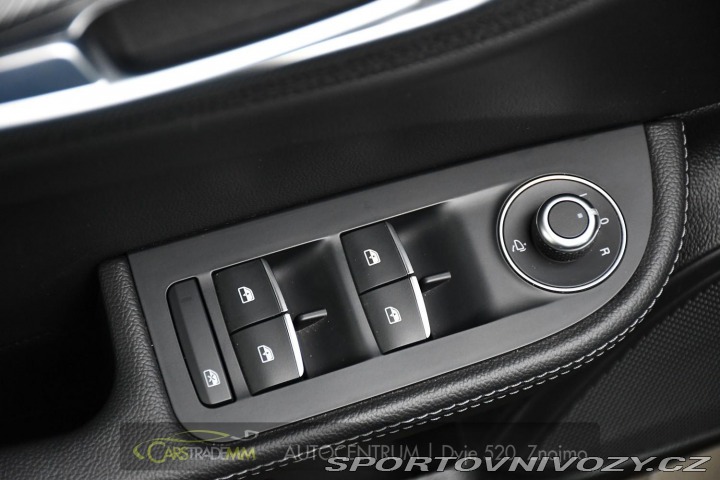 Alfa Romeo Giulia 2.0T 16V 206kW VELOCE AT8 2024