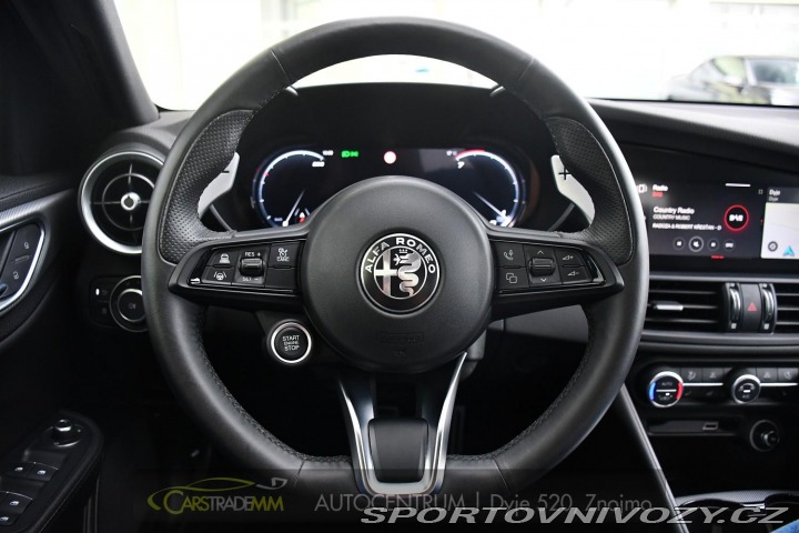 Alfa Romeo Giulia 2.0T 16V 206kW VELOCE AT8 2024