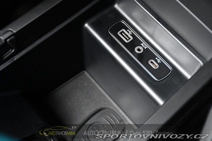 Alfa Romeo Giulia 2.0T 16V 206kW VELOCE AT8 2024