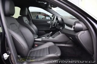Alfa Romeo Giulia 2.0T 16V 206kW VELOCE AT8 2024