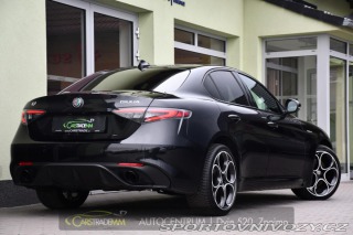 Alfa Romeo Giulia 2.0T 16V 206kW VELOCE AT8 2024