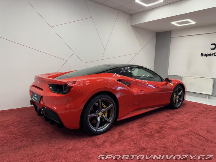 Ferrari 488 GTB*LIFT*CANERA*TOP*DPH 2017