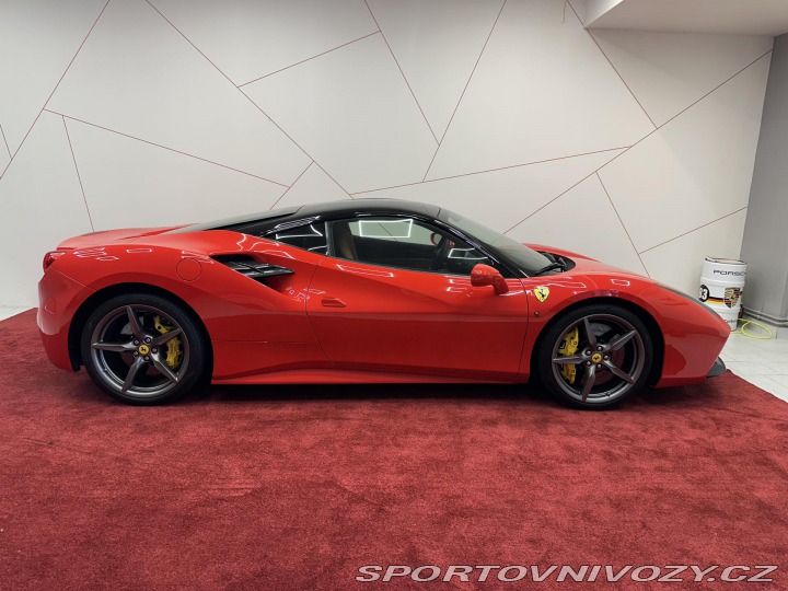 Ferrari 488 GTB*LIFT*CANERA*TOP*DPH 2017