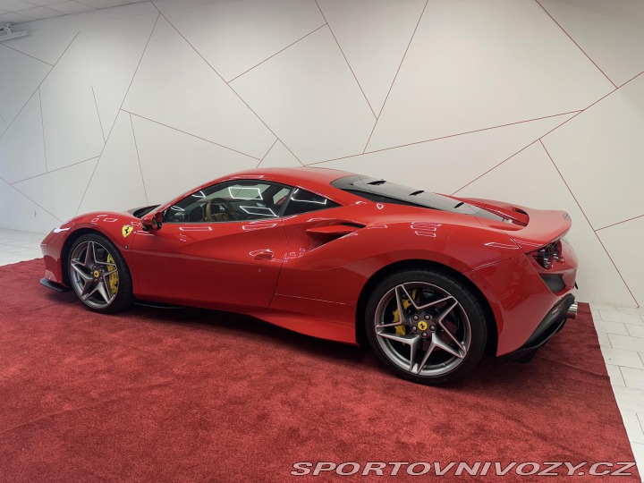 Ferrari F8 Tributo*360*LIFT*QUIO*TOP 2020