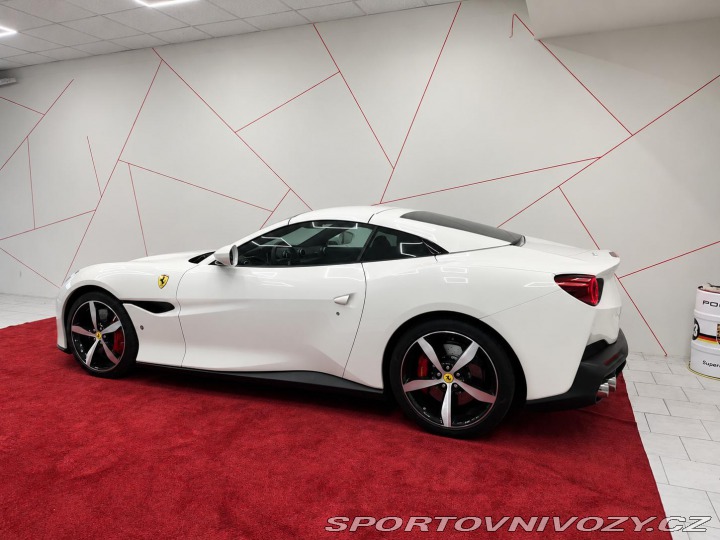 Ferrari Portofino CAMERA*TEMPOMAT*APPLECARP 2018
