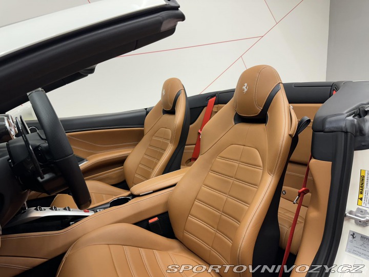 Ferrari California T*CAMERA*QUIO*TEMPOMAT*DP 2015