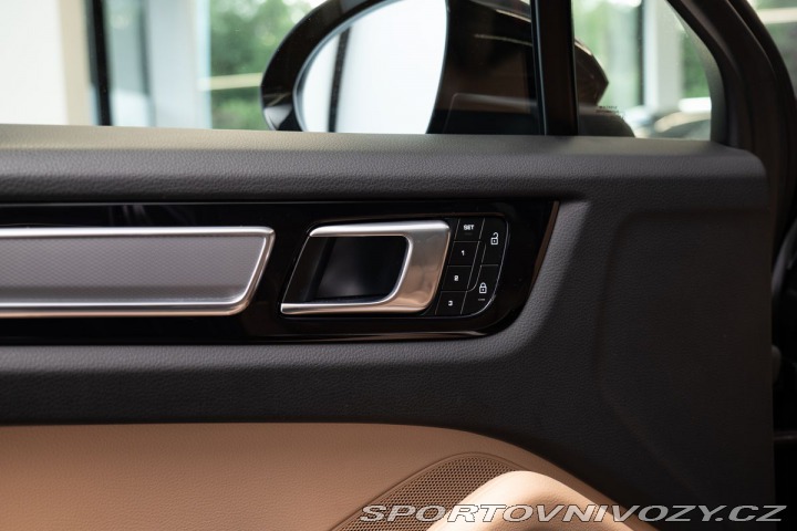 Porsche Cayenne Coupe/Platinum Edition/Zá 2022