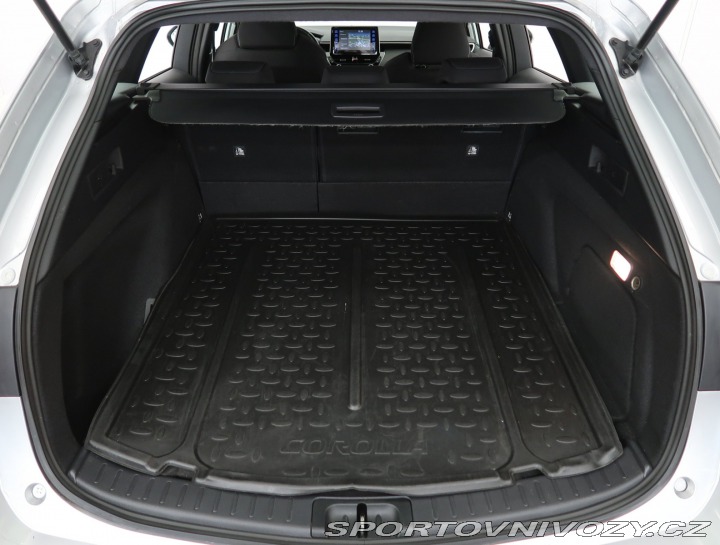 Toyota Corolla 2.0 Hybrid 2022
