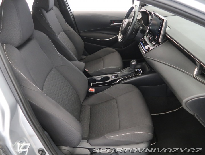Toyota Corolla 2.0 Hybrid 2022
