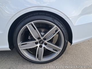 Audi A3 2,0 TDi, 135kw, MANUÁL 2015