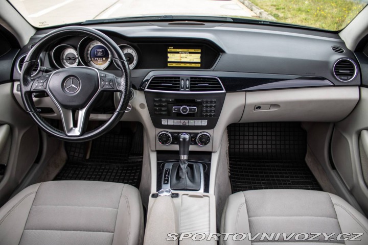 Mercedes-Benz C Kupé 180 RWD 115kW AT/7 2011