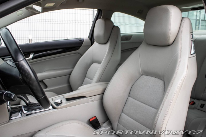 Mercedes-Benz C Kupé 180 RWD 115kW AT/7 2011