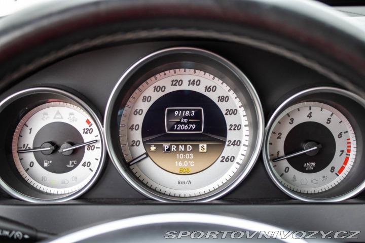 Mercedes-Benz C Kupé 180 RWD 115kW AT/7 2011