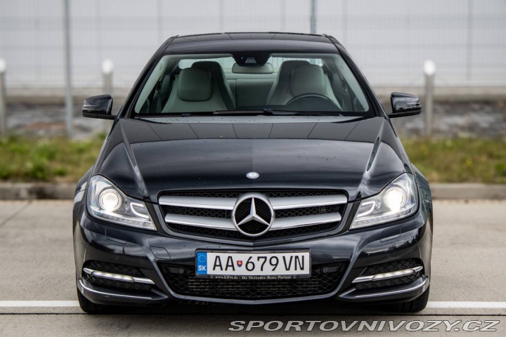 Mercedes-Benz C Kupé 180 RWD 115kW AT/7 2011