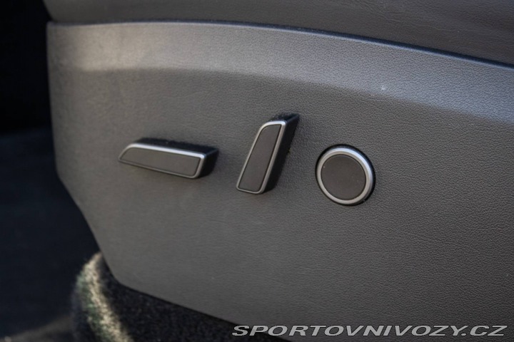 Tesla Model Y Long Range Dual motor 37 2023