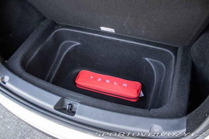 Tesla Model Y Long Range Dual motor 37 2023
