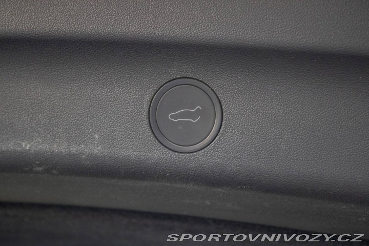Tesla Model Y Long Range Dual motor 37 2023