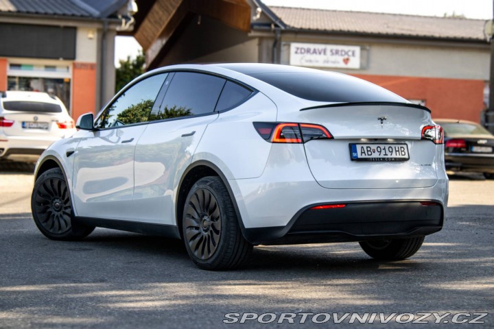 Tesla Model Y Long Range Dual motor 37 2023