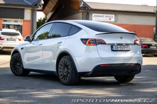 Tesla Model Y Long Range Dual motor 37 2023