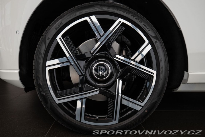 Rolls Royce Cullinan Black Badge/Bespoke/Starl 2025