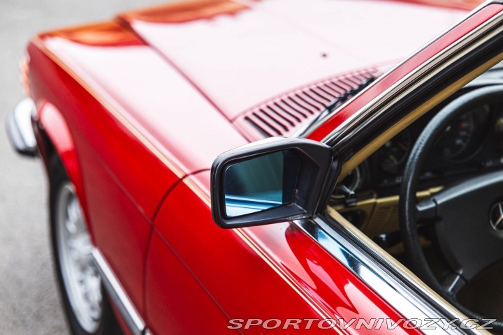 Ostatní značky Ostatní modely Mercedes Benz 380 SL R107 1983