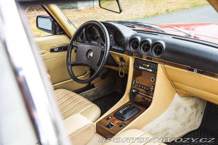 Ostatní značky Ostatní modely Mercedes Benz 380 SL R107 1983