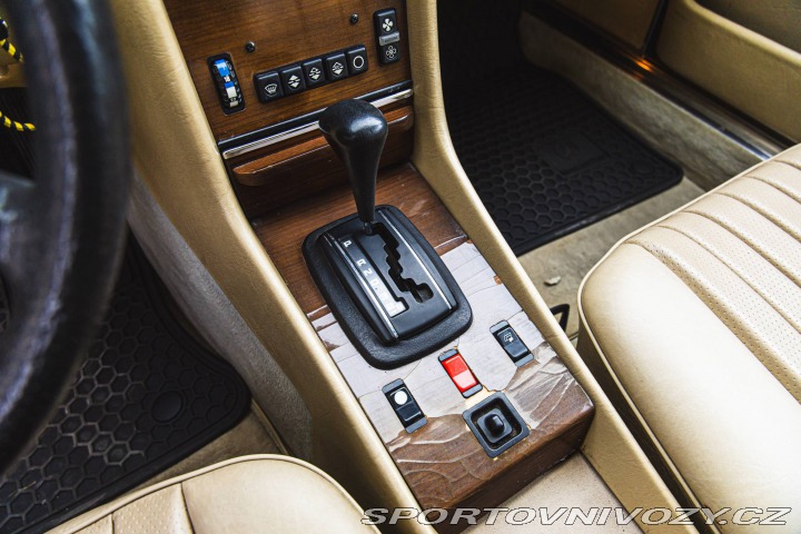 Mercedes-Benz SL 380 SL R107 1983