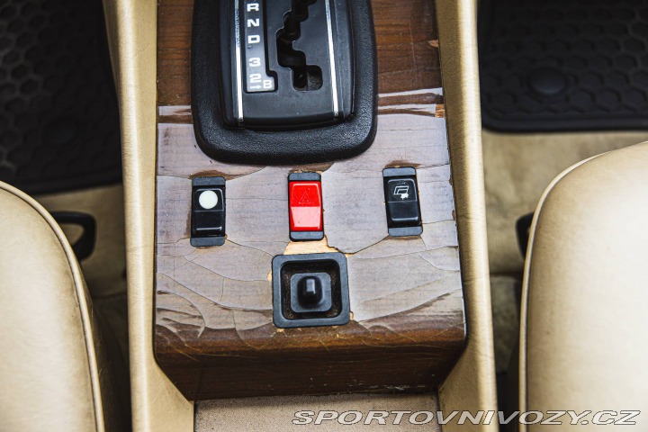 Mercedes-Benz SL 380 SL R107 1983