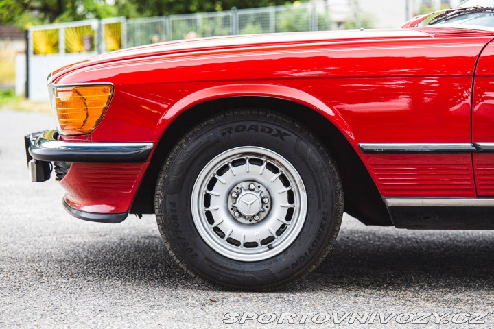 Ostatní značky Ostatní modely Mercedes Benz 380 SL R107 1983