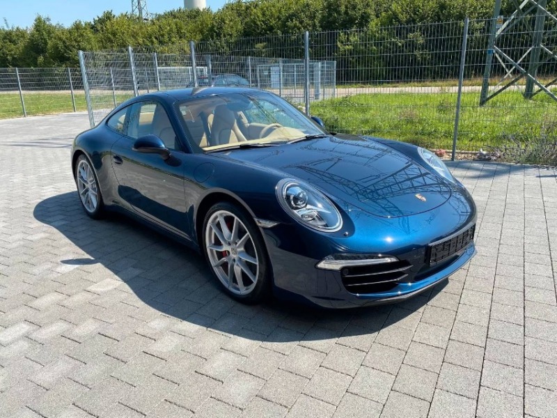 Porsche 911 Carrera S (991)